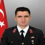 Hali saha macinda kalp krizi geciren uzman cavus yasamini yitirdi 3lJx5bRU