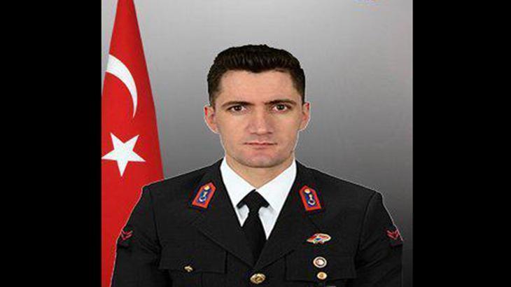 Hali saha macinda kalp krizi geciren uzman cavus yasamini yitirdi 3lJx5bRU
